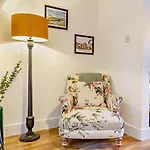 別荘 2 Bed In Middlesbrough Oc-94220 *