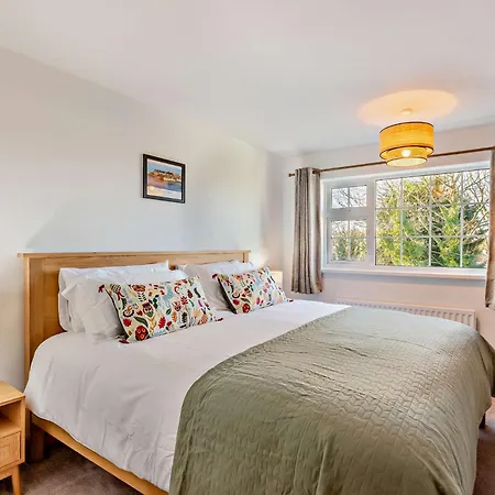 Holiday home 2 Bed In 94220