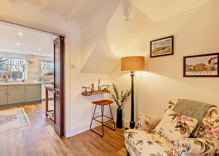 Holiday home 2 Bed In Middlesbrough Oc-94220 *