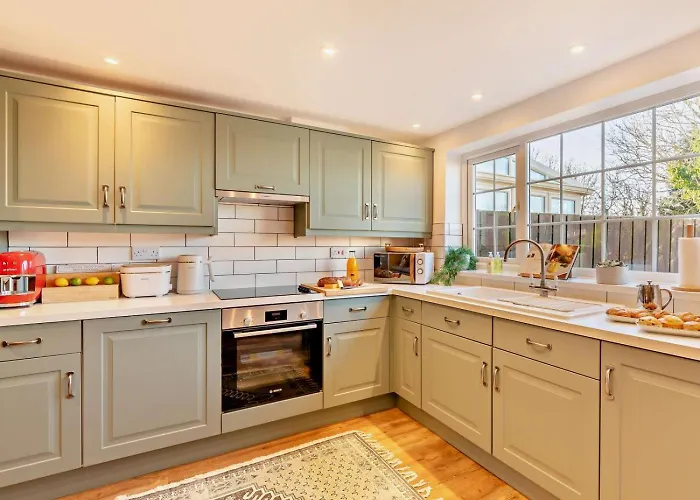 Holiday home 2 Bed In Middlesbrough Oc-94220 *