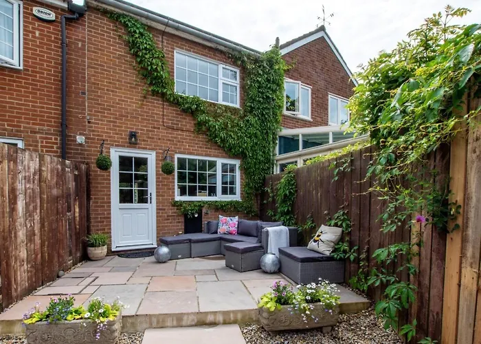 2 Bed In Middlesbrough Oc-94220 Holiday home *